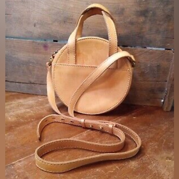 Madewell The Juno Circle around Leather Crossbody Bag - Picture 2 of 7